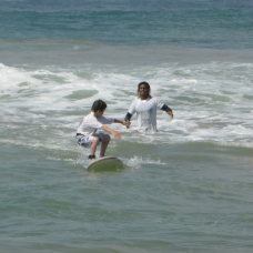 surf a Hikkaduwa au Sri Lanka